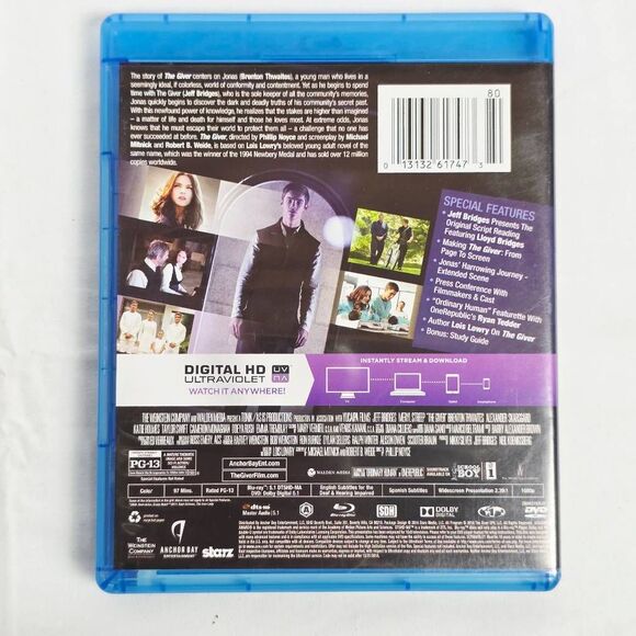 The Giver (Blu-ray + DVD + Digital HD, 2014 The Weinstein Company) - Picture 3 of 3